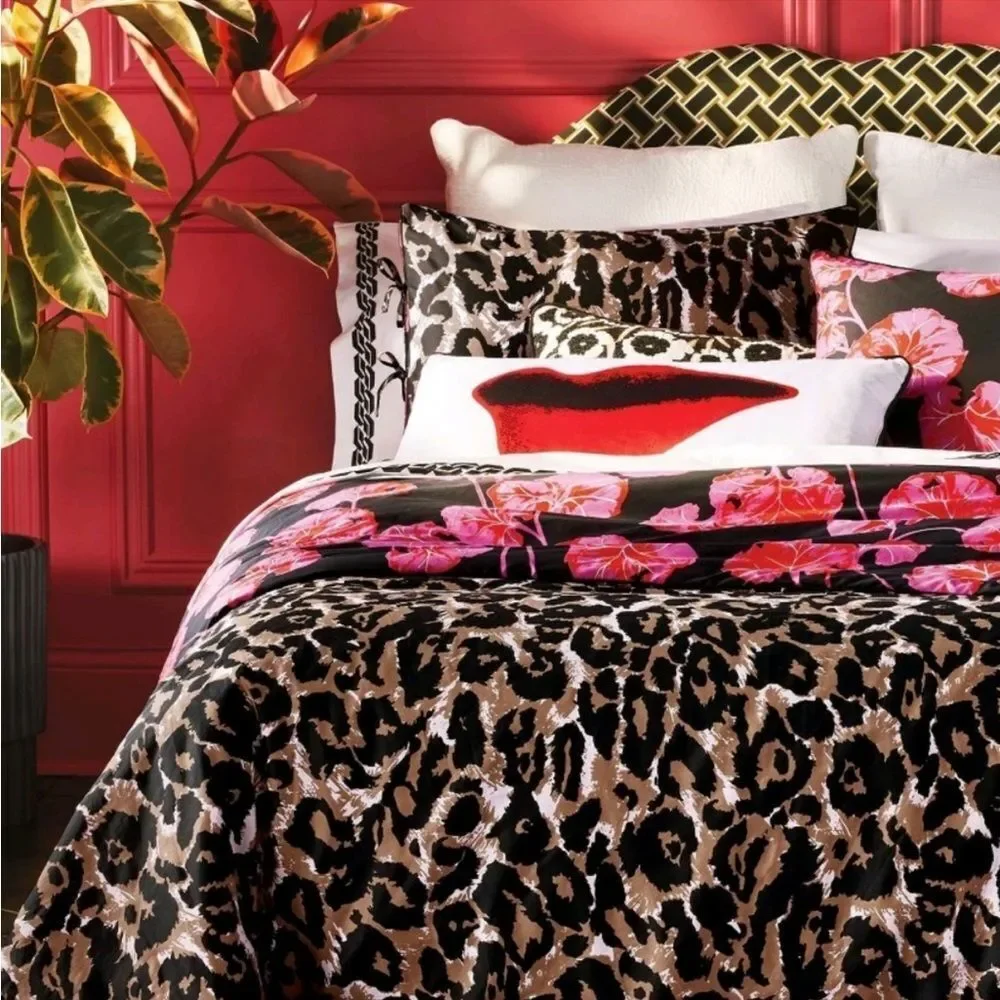Diane von Furstenberg x‎ Target NEW Leopard & Geranium Leaf Reversible Comforter